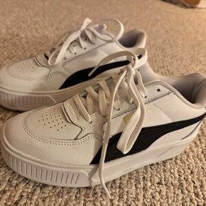 Size 8 Puma Platform Sneakers